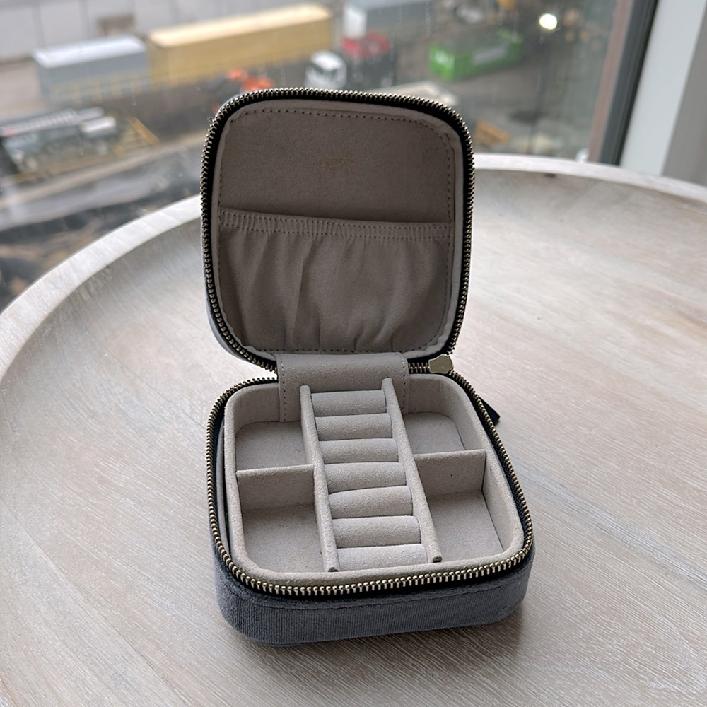 Velvet Travel Jewelry Organizer Box
